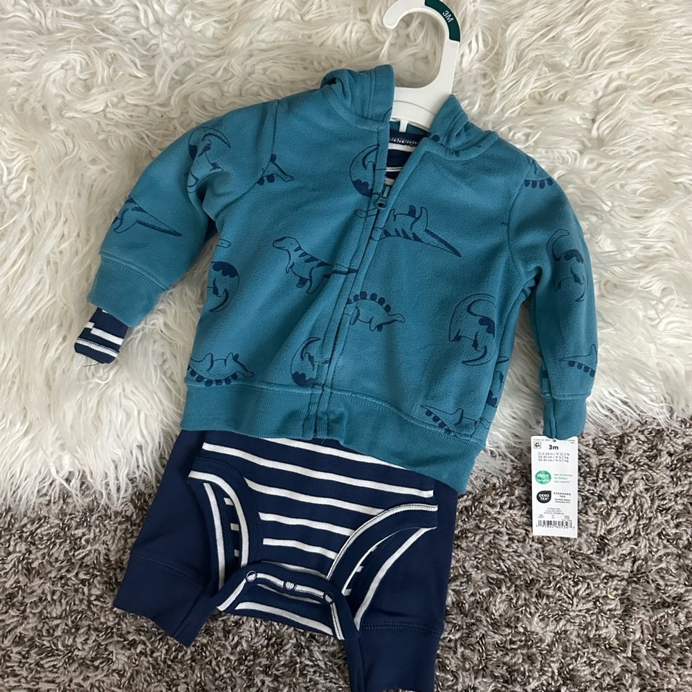 Carters 3 month outfit. Brand new!